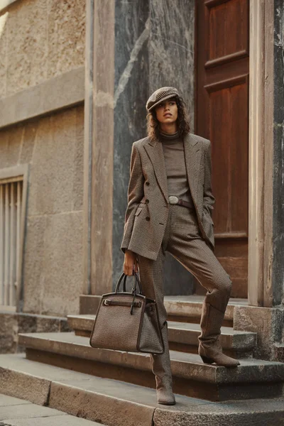 Look 18